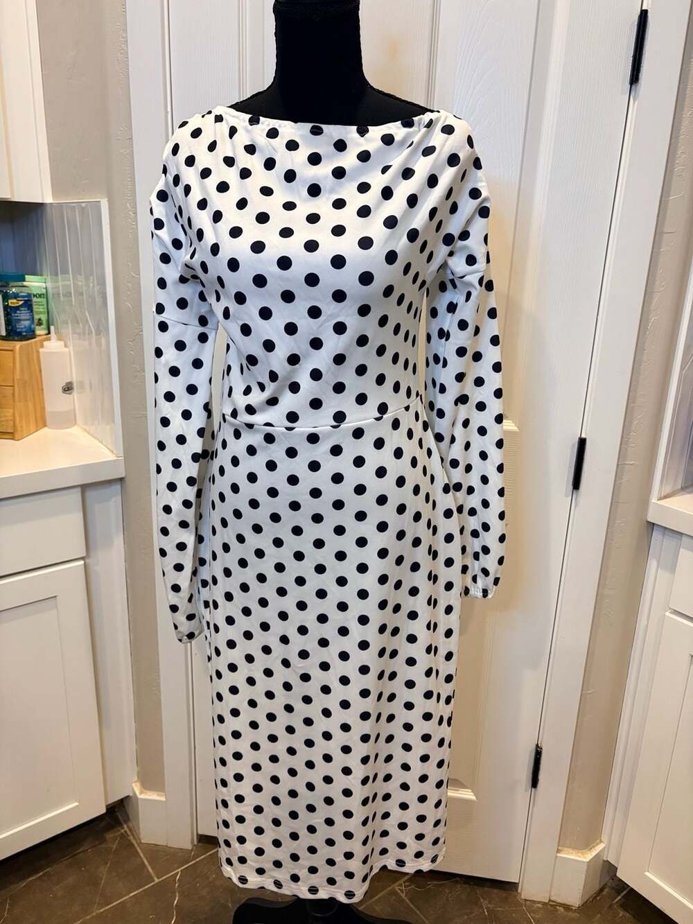 Polka Dot Midi Dress Size XL White Black Long Sleeve (128)